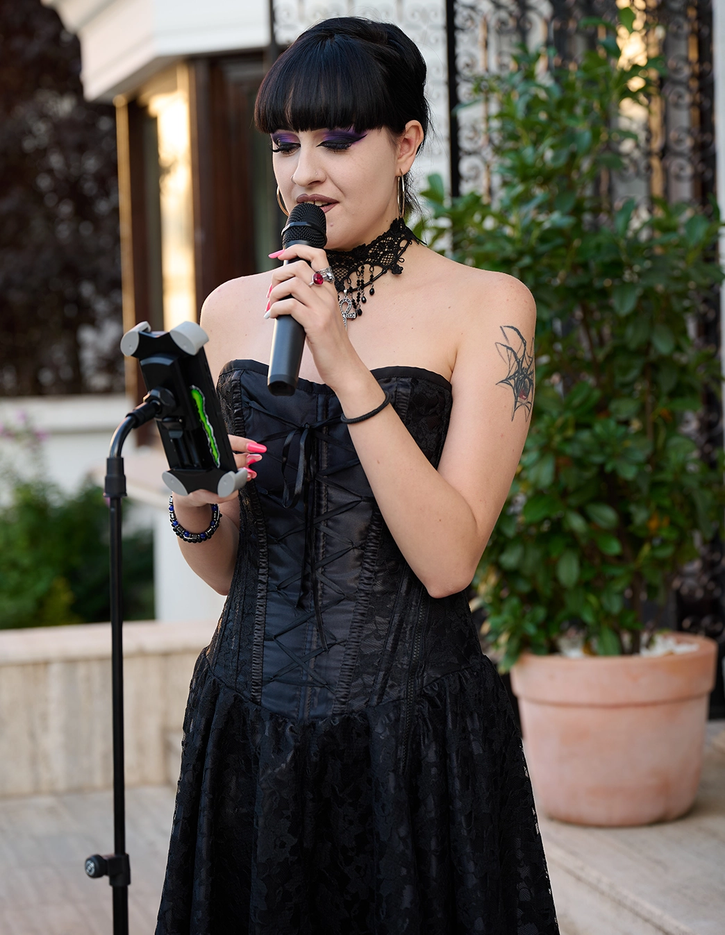 raluca-moldoveanu-01