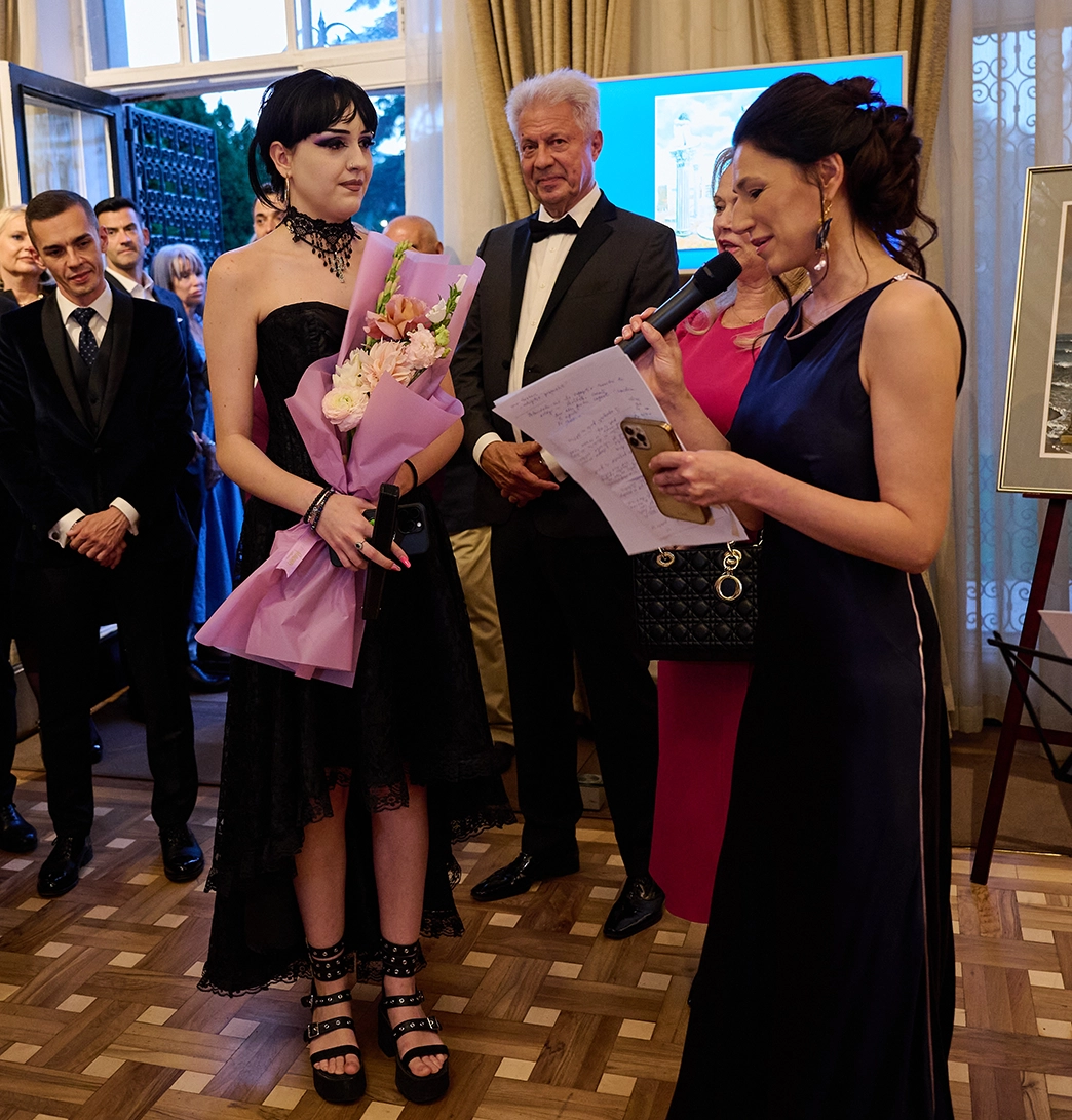 raluca-moldoveanu-win-gallery-03