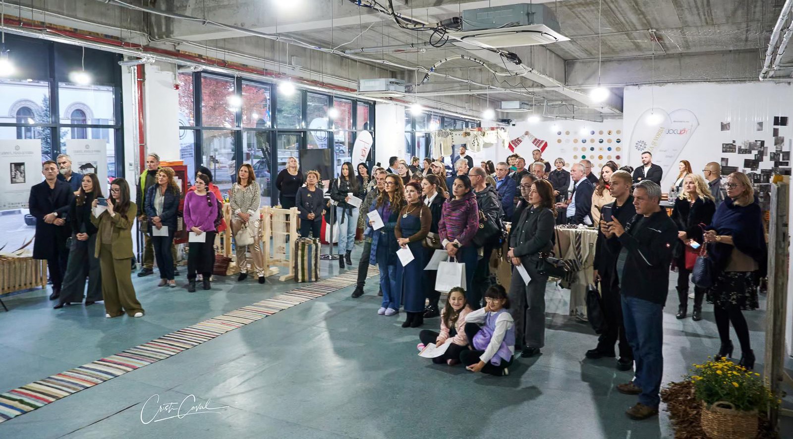 Poz%C4%83%20Tg%20Jiu%20lansare%20expo