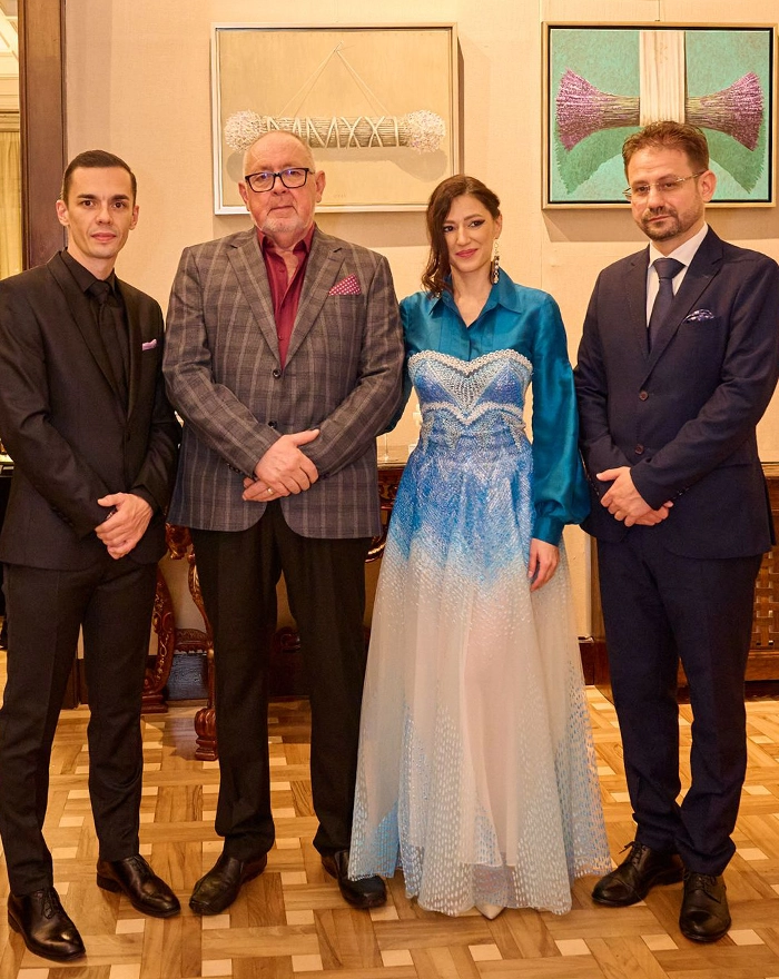 gratia-viva-marcel-lupse-win-gallery-vernisaj