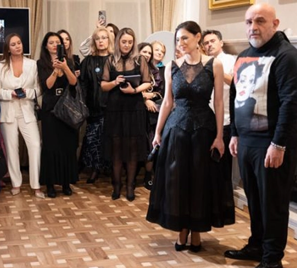 seara-de-eleganta-si-arta-la-win-gallery